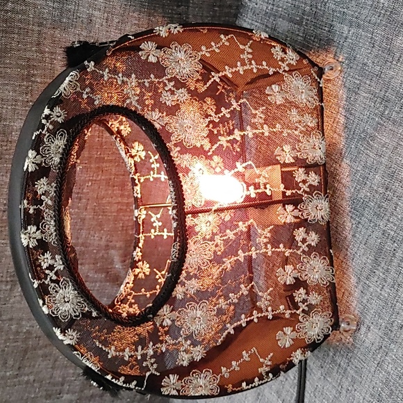 Timeless Black and White  Purse-Shaped Lamp - Picture 1 of 2